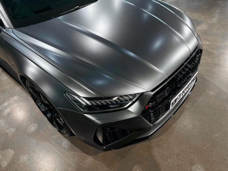 
								2022 Audi RS6 Quattro full									