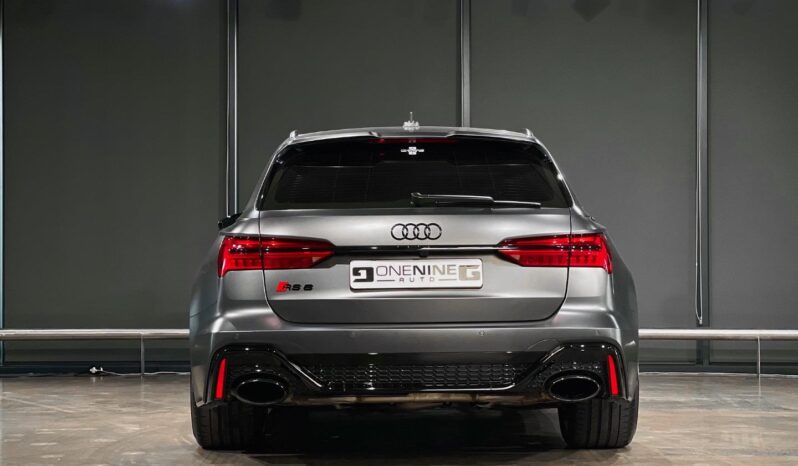 
								2022 Audi RS6 Quattro full									
