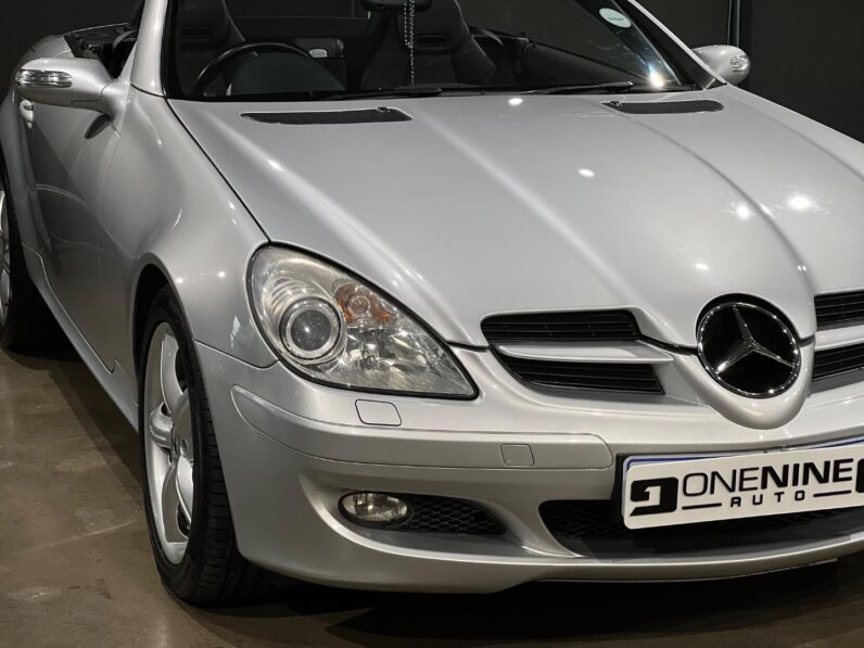 
								2005 Mercedes-Benz SLK SLK350 full									