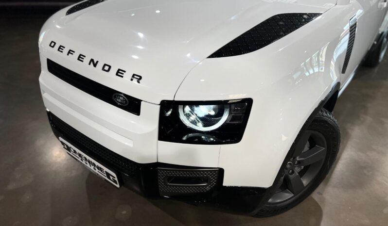 
								2025 Land Rover Defender 130 D350 X-Dynamic HSE full									