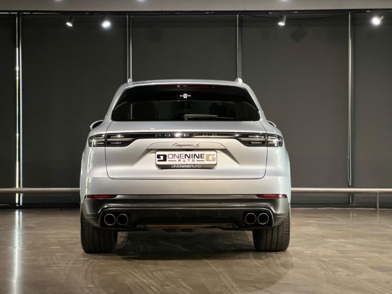 
								2018 Porsche Cayenne S full									