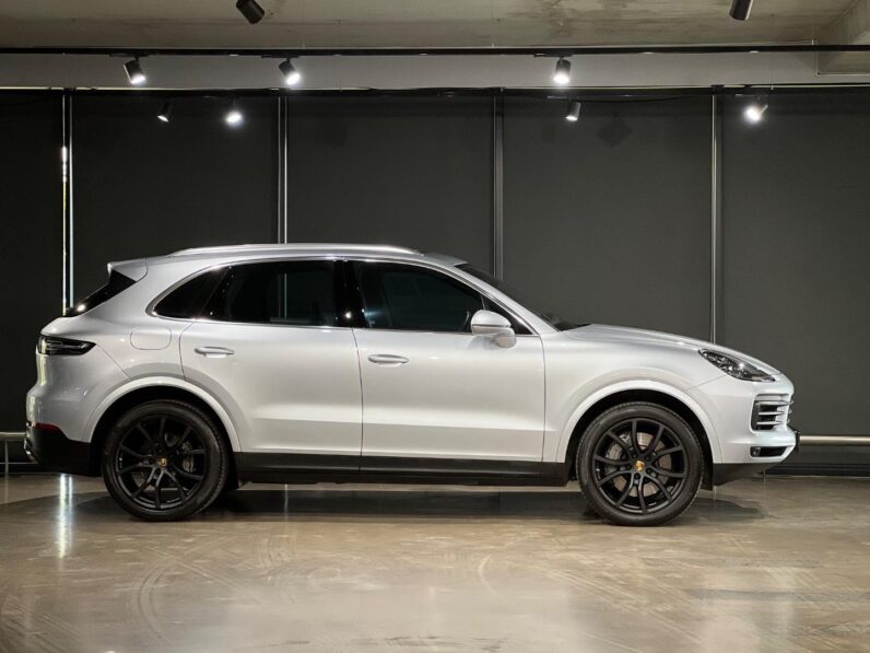 
								2018 Porsche Cayenne S full									