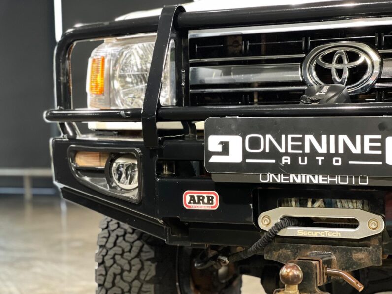 
								2015 Toyota Land Cruiser 79 4.5D-4D LX V8 Double Cab full									