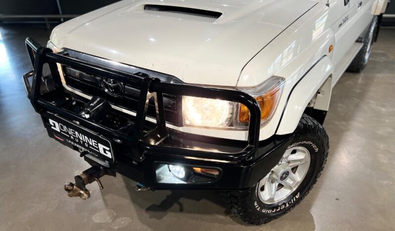 
								2015 Toyota Land Cruiser 79 4.5D-4D LX V8 Double Cab full									