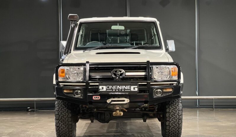 
								2015 Toyota Land Cruiser 79 4.5D-4D LX V8 Double Cab full									