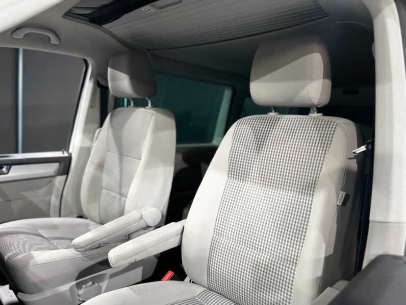 
								2019 Volkswagen California Coast 2.0BiTDI 4Motion full									