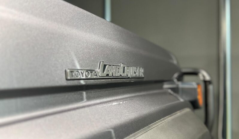 
								2026 Toyota Land Cruiser 76 2.8GD-6 Station Wagon VX full									