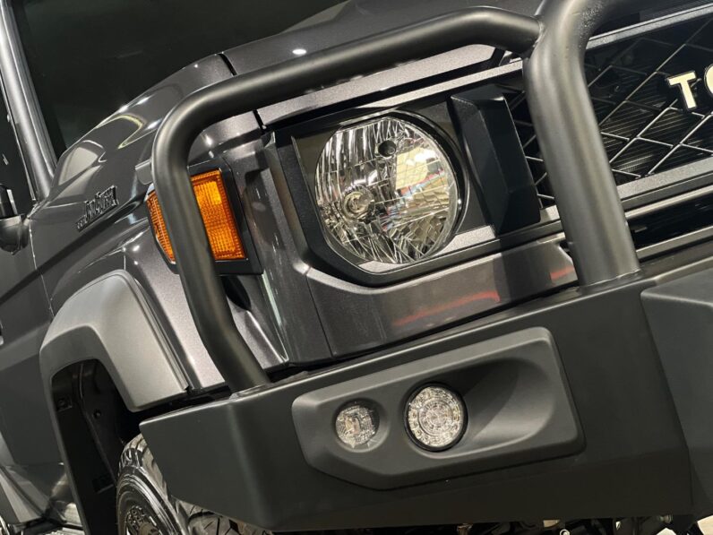 
								2026 Toyota Land Cruiser 76 2.8GD-6 Station Wagon VX full									
