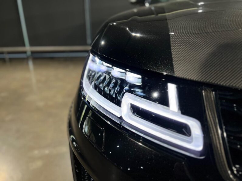 
								2020 Land Rover Range Rover Sport SVR Carbon Edition full									