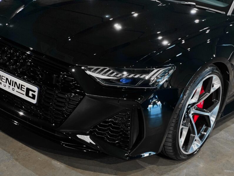 
								2025 Audi RS6 Quattro Performance full									