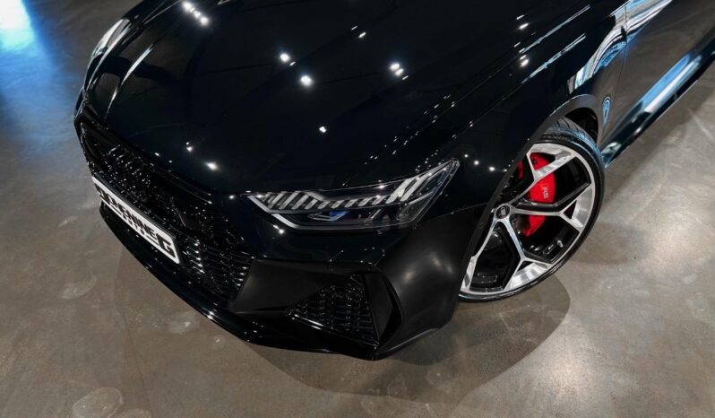 
								2025 Audi RS6 Quattro Performance full									