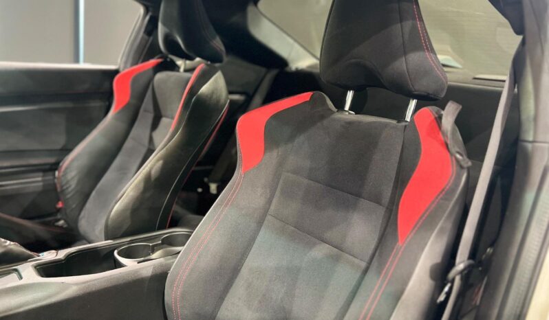 
								2012 Toyota 86 2.0 standard full									