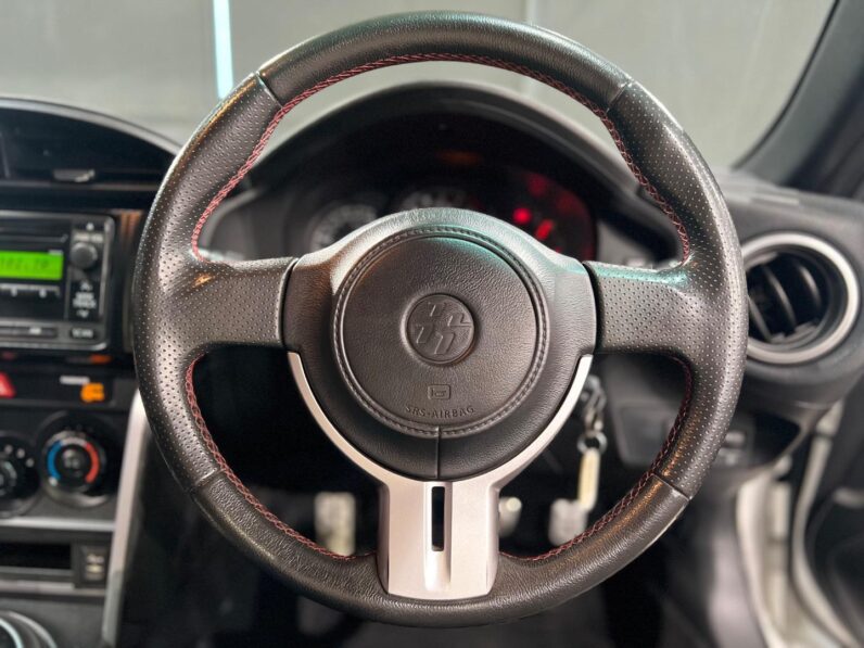 
								2012 Toyota 86 2.0 standard full									